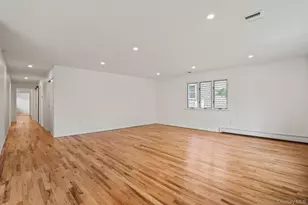 17 Edgar Ct, Huntington, NY 11743 - Photo 8