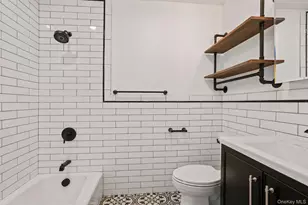 17 Edgar Ct, Huntington, NY 11743 - Photo 12