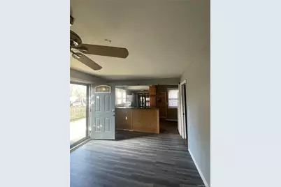 359 Park Avenue, Babylon, NY 11702 - Photo 4