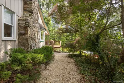 56 Bluff Avenue, Greenwood Lake, NY 10925 - Photo 16