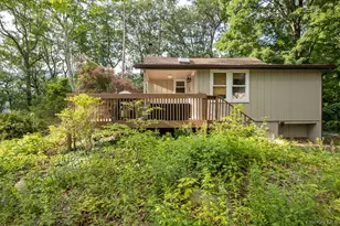 56 Bluff Ave, Greenwood Lake, NY 10925 - Photo 2