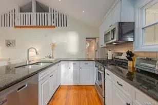 56 Bluff Ave, Greenwood Lake, NY 10925 - Photo 8