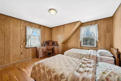 529 7th Avenue, New Hyde Park, NY 11040 - Photo 12