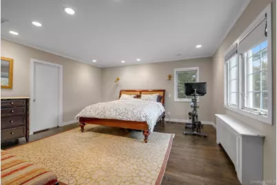 1357 Boxwood Drive E, Hewlett, NY 11557 - Photo 16