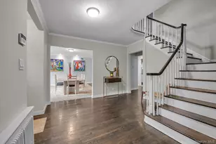 1357 Boxwood Dr E, Hewlett, NY 11557 - Photo 2