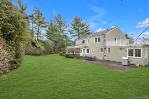 1357 Boxwood Dr E, Hewlett, NY 11557 - Photo 24