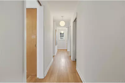 32 Sherwood Drive, Larchmont, NY 10538 - Photo 8