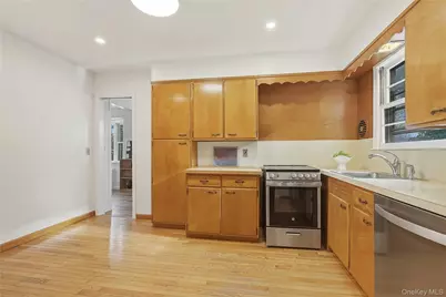 32 Sherwood Drive, Larchmont, NY 10538 - Photo 6