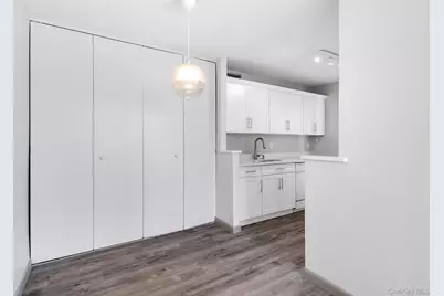 300 High Point Drive #209, Hartsdale, NY 10530 - Photo 6