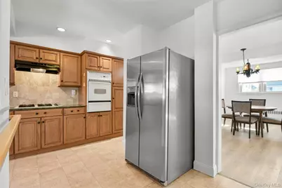 60 Holland Street, Harrison, NY 10528 - Photo 6