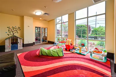 300 Mamaroneck Avenue #611, White Plains, NY 10605 - Photo 24