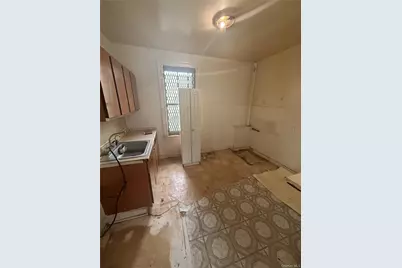 2116 Honeywell Avenue #10, Bronx, NY 10460 - Photo 6