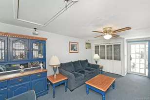 325 Cayuga Ave, East Meadow, NY 11554 - Photo 16