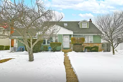 325 Cayuga Avenue, East Meadow, NY 11554 - Photo 1