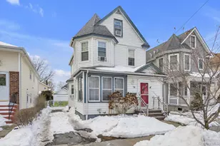 70 Hinsdale Ave, Floral Park, NY 11001 - Photo 2