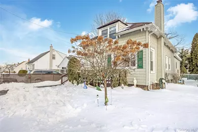 32 Sunset Avenue, Farmingdale, NY 11735 - Photo 4