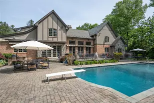 220 Elderfields Rd, Manhasset, NY 11030 - Photo 2