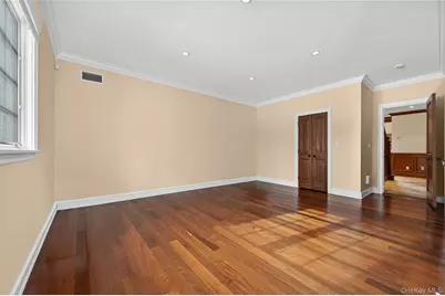 220 Elderfields Road, Manhasset, NY 11030 - Photo 22