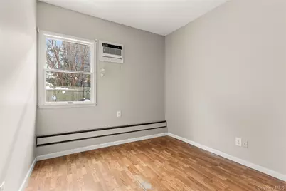 52 Matinecock Avenue, East Islip, NY 11730 - Photo 12