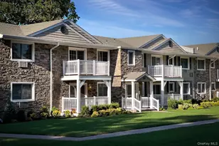 6 Williams Blvd, Lake Grove, NY 11755 - Photo 2