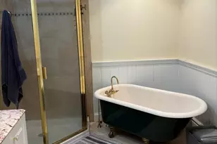 255 Cedar Ave, Patchogue, NY 11772 - Photo 18