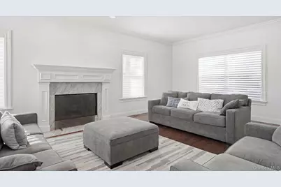 27 Jeffrey Lane, Westhampton Beach, NY 11978 - Photo 10