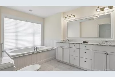 27 Jeffrey Lane, Westhampton Beach, NY 11978 - Photo 16