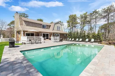 27 Jeffrey Lane, Westhampton Beach, NY 11978 - Photo 2