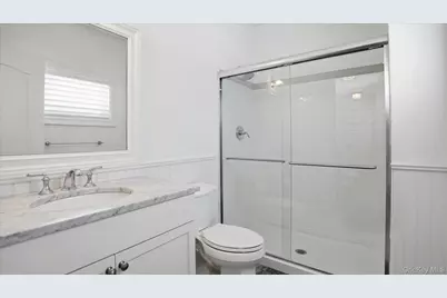 27 Jeffrey Lane, Westhampton Beach, NY 11978 - Photo 12