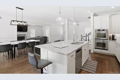 27 Jeffrey Lane, Westhampton Beach, NY 11978 - Photo 6