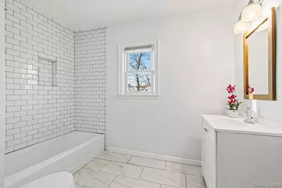 139 Waverly Avenue, Mamaroneck, NY 10543 - Photo 20