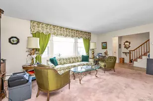 2538 Bradley Ct, Merrick, NY 11566 - Photo 2