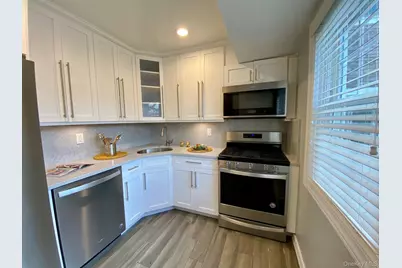 305 Terrace Road #T07305, Bayport, NY 11705 - Photo 4