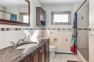 2066 Holland Way, Merrick, NY 11566 - Photo 20