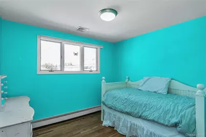 2066 Holland Way, Merrick, NY 11566 - Photo 18