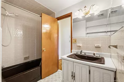 29-31 Edgewood Park, New Rochelle, NY 10801 - Photo 14