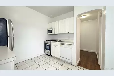 2190 Boston Road #3B, Bronx, NY 10462 - Photo 6