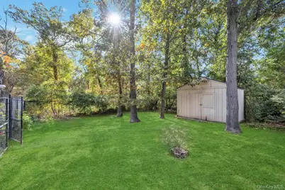 75 Milmay Avenue, Hauppauge, NY 11788 - Photo 8