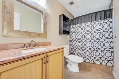 75 Milmay Avenue, Hauppauge, NY 11788 - Photo 30