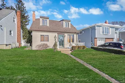 247 Starke Avenue, East Meadow, NY 11554 - Photo 2