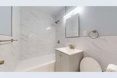 66-15 Thornton Place #L4, Rego Park, NY 11374 - Photo 12