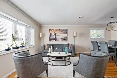 249 Hampton Road, West Babylon, NY 11704 - Photo 4