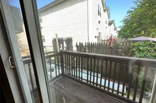 1907 Arnow Ave, Bronx, NY 10469 - Photo 10