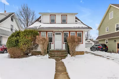 14 Denton Court, Rockville Centre, NY 11570 - Photo 1