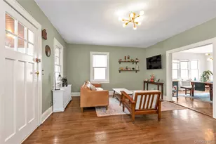 14 Denton Ct, Rockville Centre, NY 11570 - Photo 6