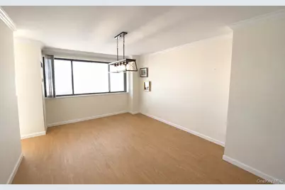 26910 Grand Central Parkway #4V, Floral Park, NY 11005 - Photo 10