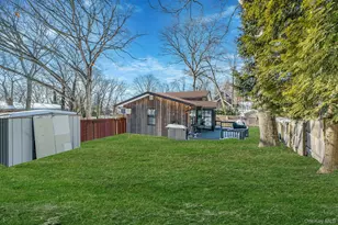 74 Hempstead Dr, Sound Beach, NY 11789 - Photo 24