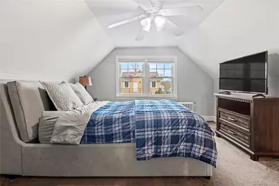 5643 195th Street, Fresh Meadows, NY 11365 - Photo 24