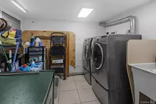 56-43 195th St, Fresh Meadows, NY 11365 - Photo 18