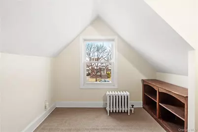 5643 195th Street, Fresh Meadows, NY 11365 - Photo 20